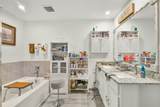 9621 Wall Street - Photo 16