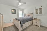 9621 Wall Street - Photo 18