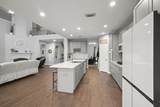 7515 Crescent Lake Court - Photo 16