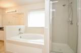 24718 Cobble Canyon Lane - Photo 20