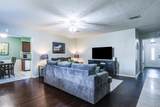 205 Oakwood Street - Photo 8