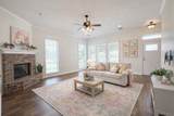 1027 Emerald Dove Avenue - Photo 2