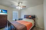 1015 Honeysuckle Vine Drive - Photo 21