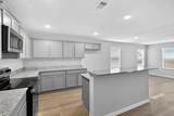 706 Universal Street - Photo 6