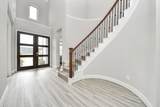 10015 Crescent Wood Drive - Photo 3