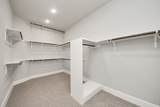10015 Crescent Wood Drive - Photo 32