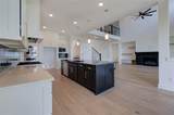 10318 Fountain Shore Drive - Photo 18
