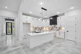 2405 W Green Briar Drive - Photo 10