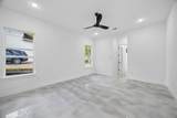 2405 W Green Briar Drive - Photo 4