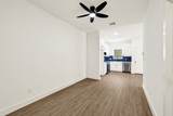 407 Calloway St - Photo 11