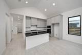 10706 Ursa Street - Photo 16