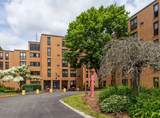 330 Main St - Photo 2