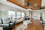 956 Townsend - Photo 8