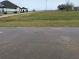 414 Brahman Trail - Photo 2