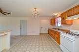 512 Town And Country Drive - Photo 17
