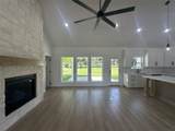 320 Wood Haven Drive - Photo 15