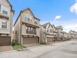 1510 Brayson Oaks Place - Photo 2