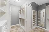 8003 Oakwood Hollow Street - Photo 16