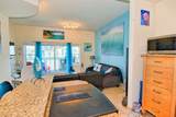 9420 Seawall Boulevard - Photo 8