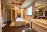 4002 Silver Ridge Boulevard - Photo 20