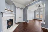 8611 Bloomfield - Photo 14