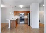 1053 St James Ave - Photo 11