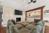 805 Camelot Lane - Photo 4