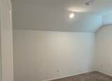 24019 Hawthorn Lakes Drive - Photo 16
