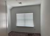 24019 Hawthorn Lakes Drive - Photo 22