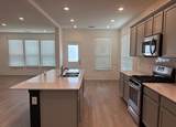 24019 Hawthorn Lakes Drive - Photo 8