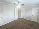 9526 Golden Wood Lane - Photo 19