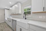 9642 Meadowglen Lane - Photo 10