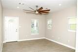 919 Avenue C - Photo 2
