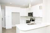 919 Avenue C - Photo 4