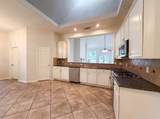3011 Poplar Isle - Photo 10