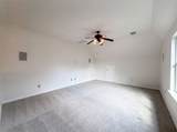 3011 Poplar Isle - Photo 12
