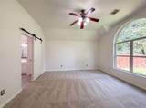 3011 Poplar Isle - Photo 4