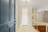 1119 Fountain View Drive - Photo 3
