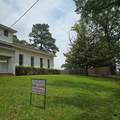 142 Rowe Ln - Photo 2