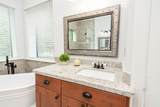 8912 Forest Lake Drive - Photo 26