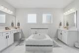 9606 Pleasant Way - Photo 21