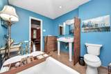 16307 Amcreek Road - Photo 20