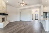 13637 Armstrong - Photo 4
