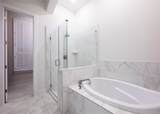 7015 Cantera Manor Boulevard - Photo 13
