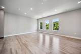 1113 21st Street - Photo 31