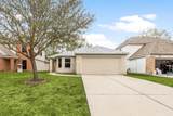 16945 Scenic Knoll - Photo 2