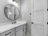 10039 Lakeside Oaks Dr - Photo 28