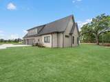 10039 Lakeside Oaks Dr - Photo 4