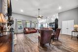 2414 Alexandra - Photo 15