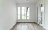 707 Western Holly - Photo 3